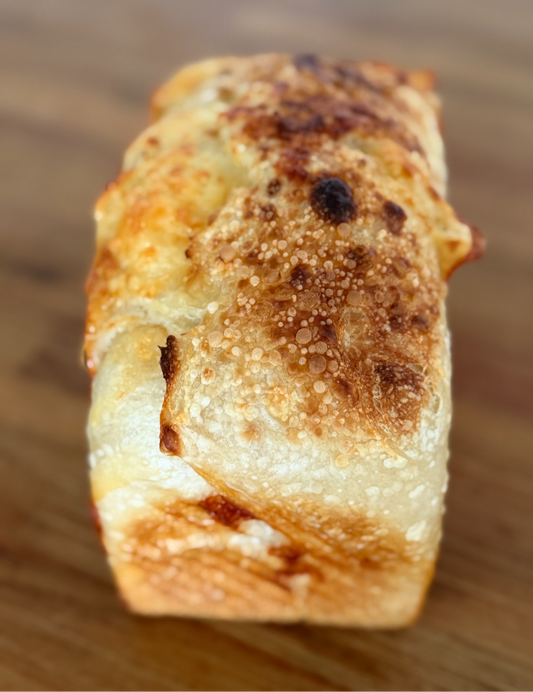 Sharp Cheddar (Grass-fed)  Sourdough